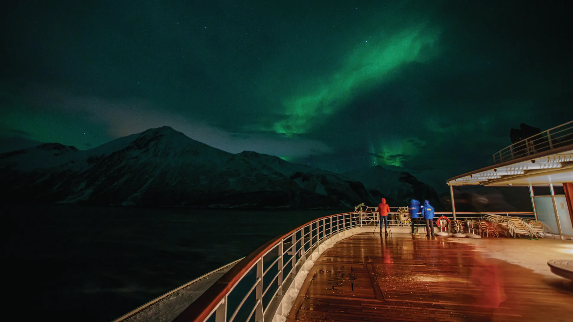 Polarlicht-Abenteuer Norwegen: Wo sich der Himmel entflammt